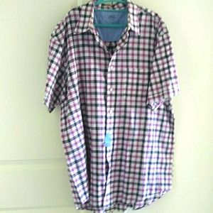 Lightweight button down short sleeve shirt